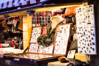 Christmas-Market-In-Riga-02
