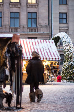 Christmas-Market-In-Riga-04